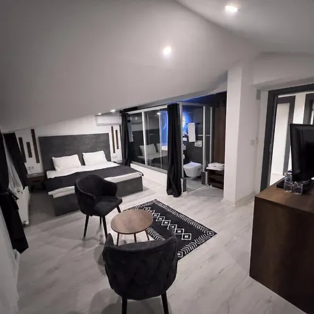 Womco Butik Hotel *